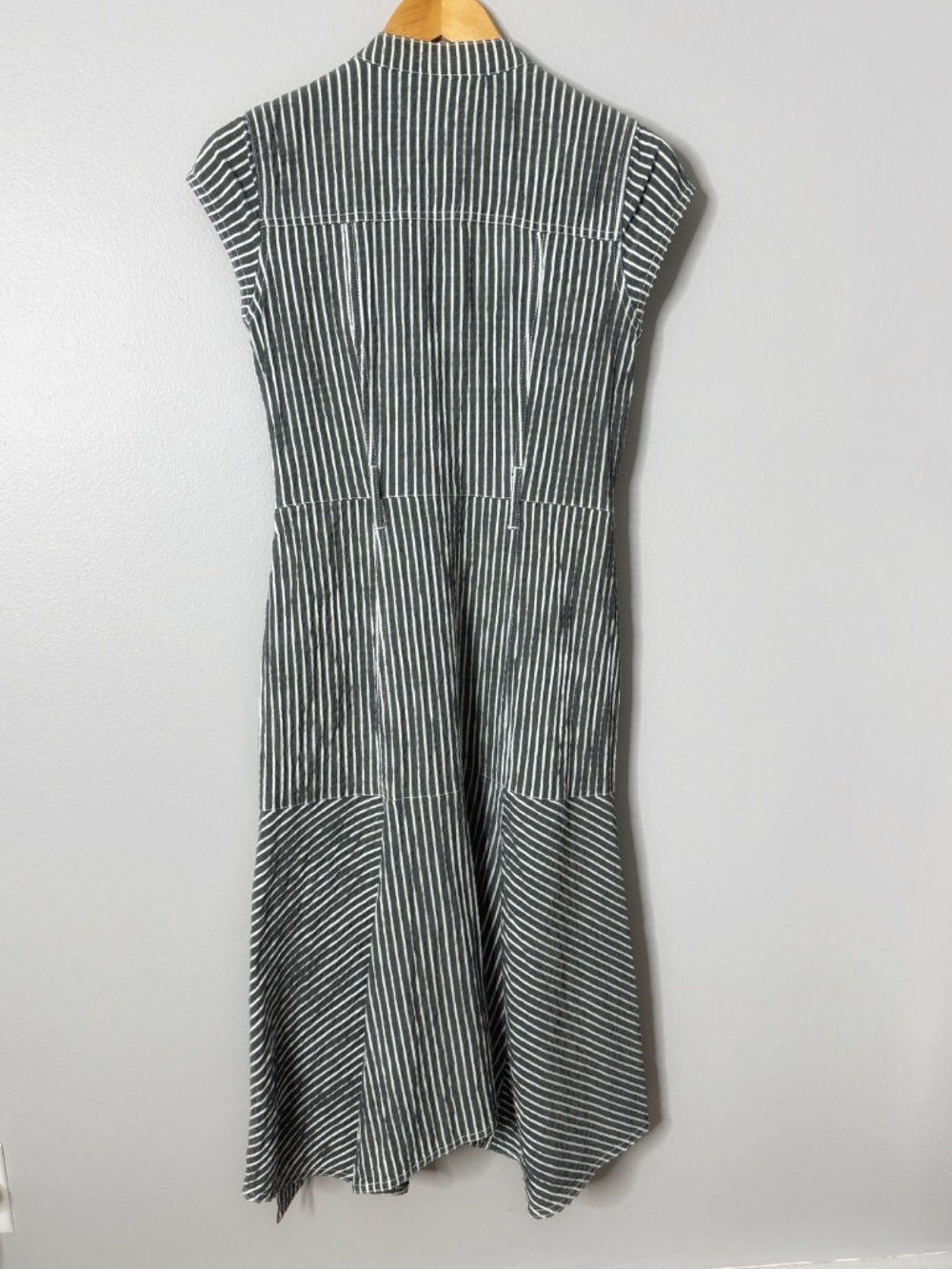 WHBM Midi Dress Striped Seersucker Railroad Stripe Cap Sleeve Belted Pockets - Picture 5 of 16